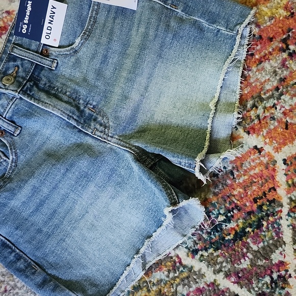 Old Navy High Rise OG Straight denim shorts NWT - Picture 4 of 9